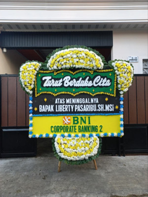 Papan Bunga Duka di Mawa