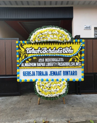 Papan Bunga Duka di Mawa