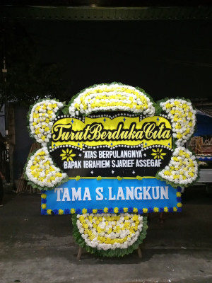 Papan Bunga Duka di Mawa