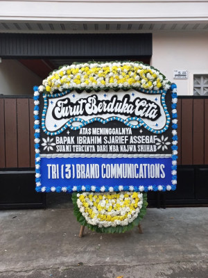 Papan Bunga Duka di Mawa